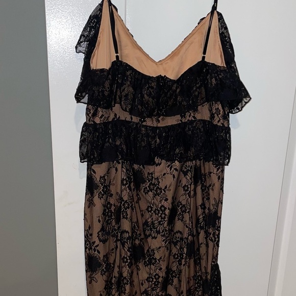 Revolve x MAJORELLE Aviation Black Lace Gown 🖤 Large - Picture 9 of 12